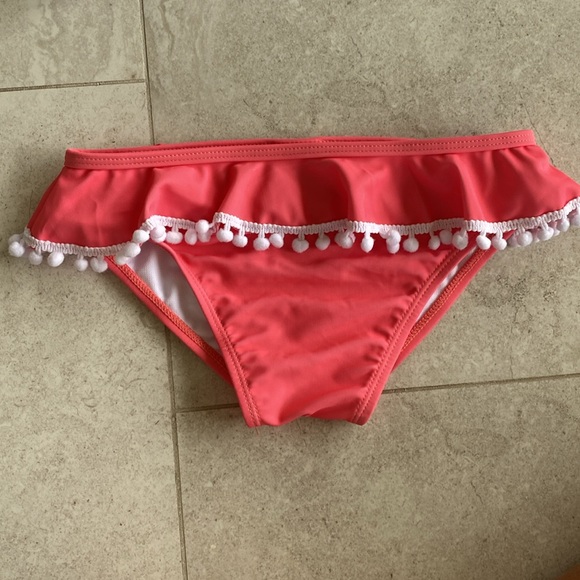 Feather 4 Arrow Seashell ruffle set - Picture 7 of 11